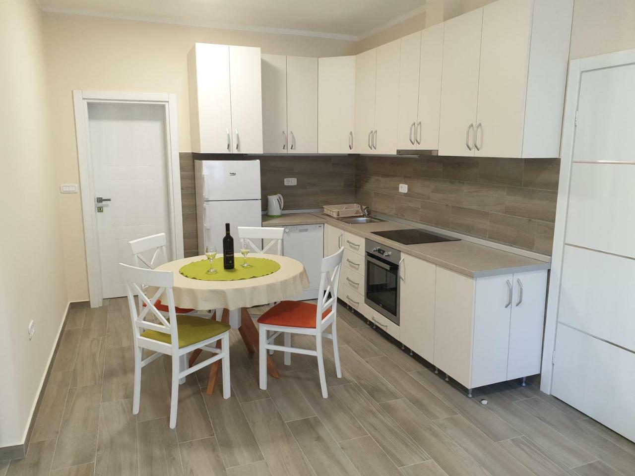 Apartments Jadran Tivat Exterior foto